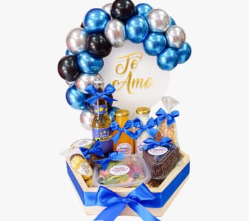 DESAYUNO EN BANDEJA DE PINO